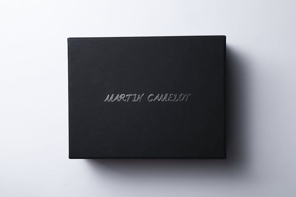 MC-miniwallet。MC-keywallet。MC-compactwallet。蔵前の革職人が製作した国産牛革のミニ財布、キーケース一体型ミニ財布、コンパクト財布。オリジナル化粧箱のイメージ。