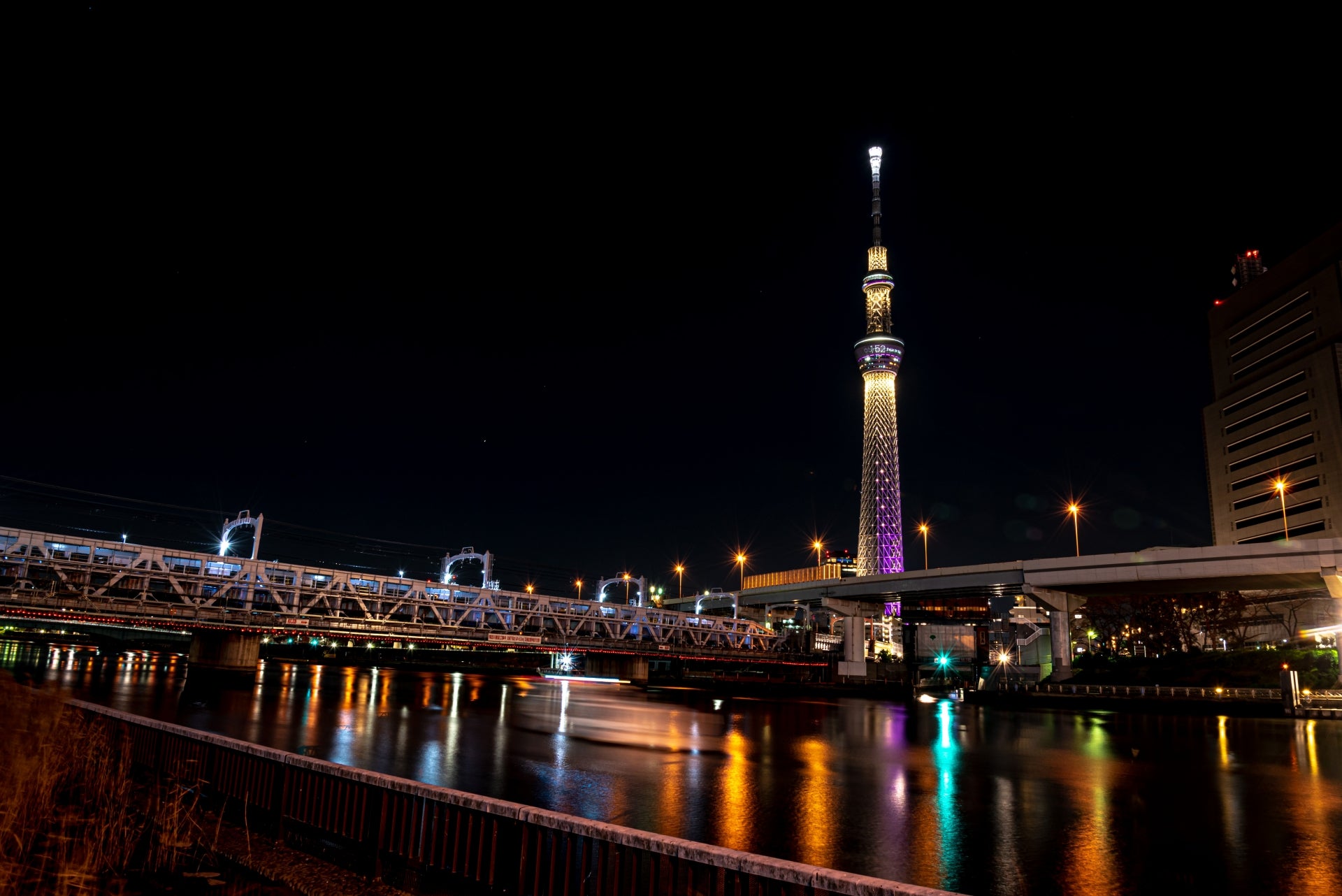 Made in Tokyo 蔵前。街の雰囲気や情景イメージ。夜。